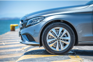 Mercedes-Benz C180 9G-Tronic 156Ps 